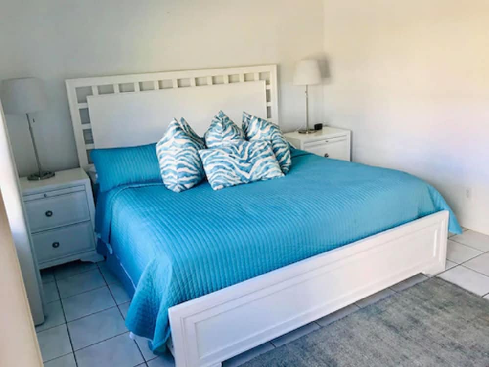 Ebb Tide Resort Oceanfront 13/69