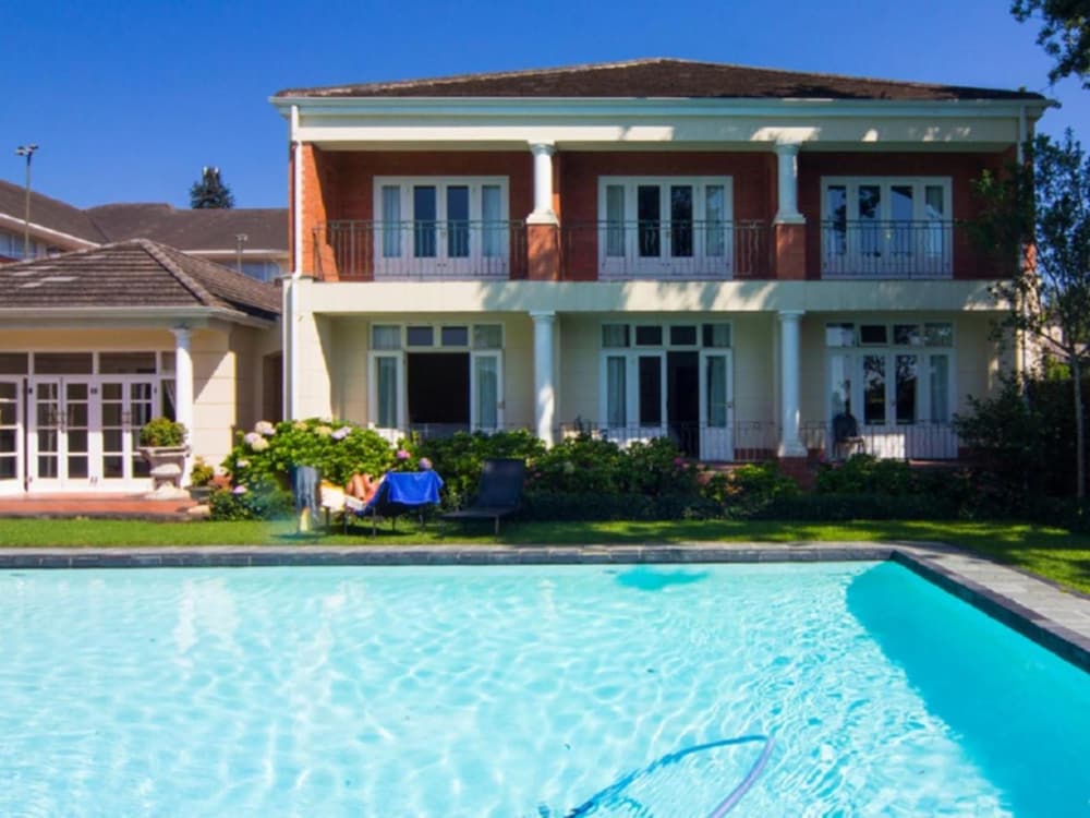 Redlands Hotel 5/50