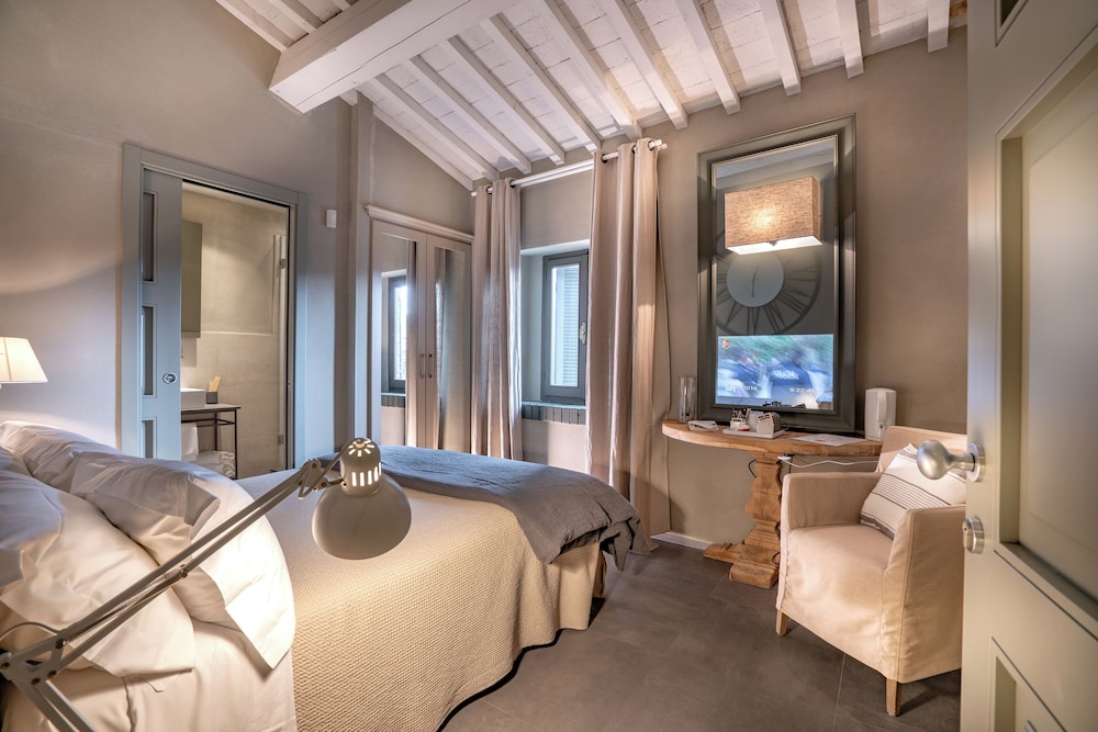 Villa Sassolini, The Originals Collection 15/50
