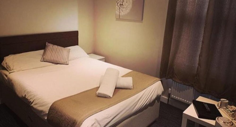 The R Inn Hotel 11/25