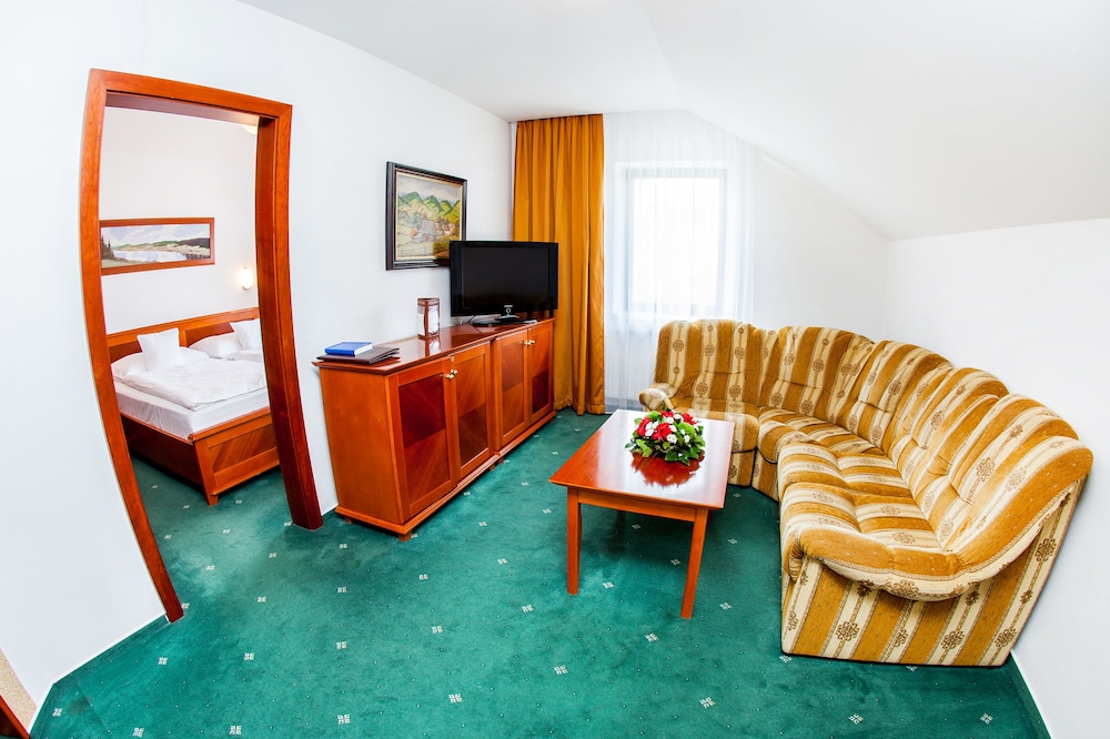 Hotel Patria 30/55
