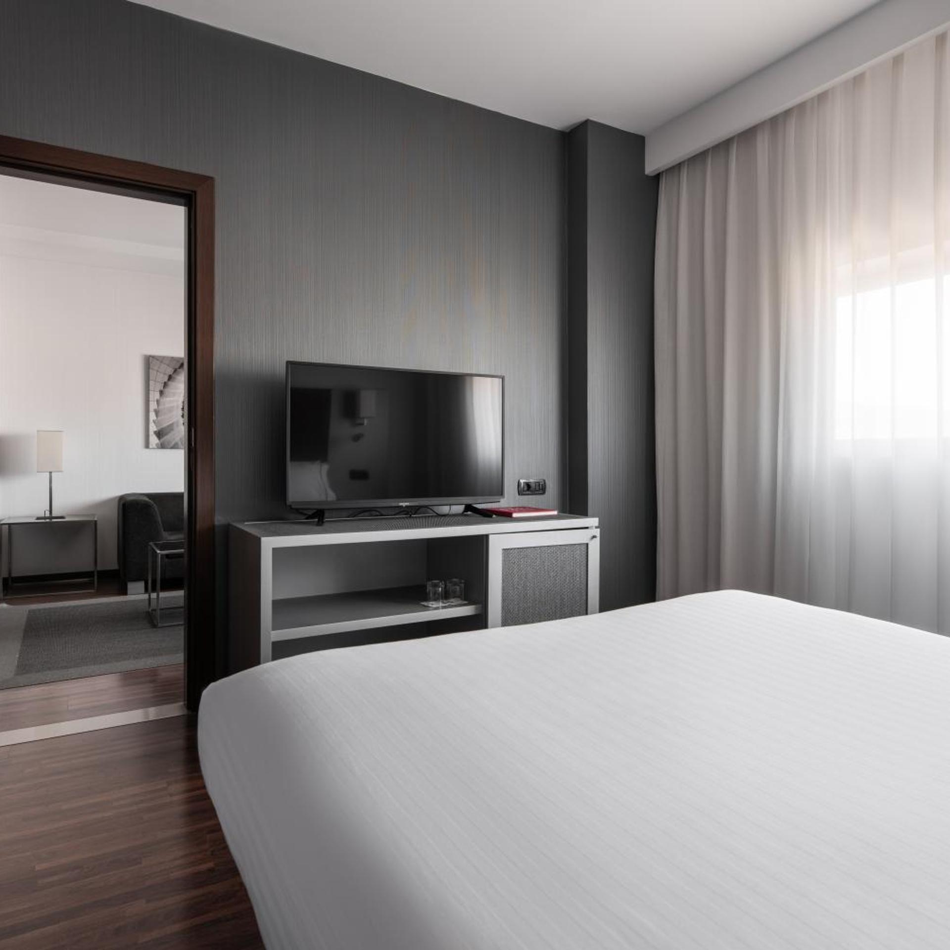 Junior Suite, King Bed