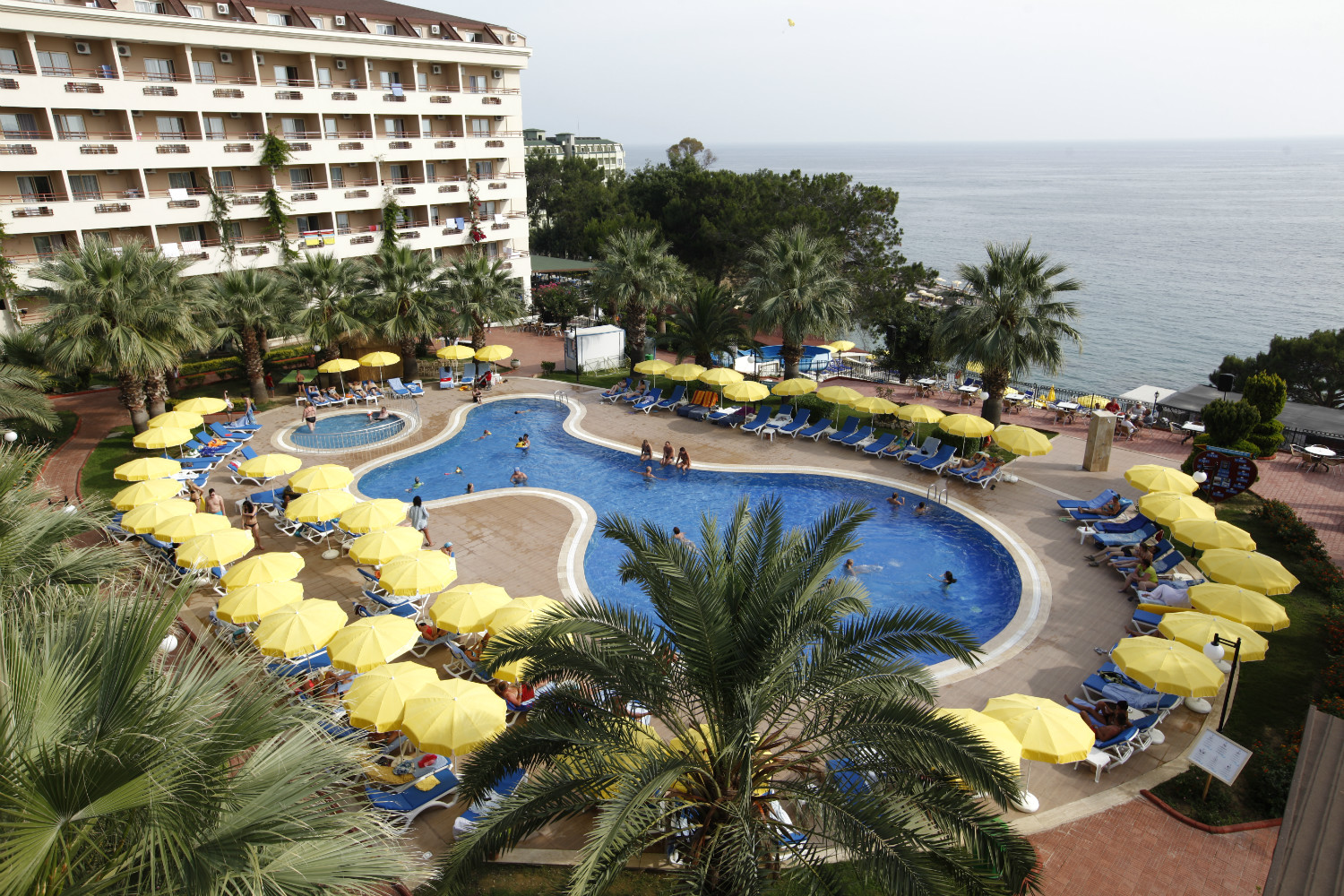 Aska Bayview Resort Hotel 24/32