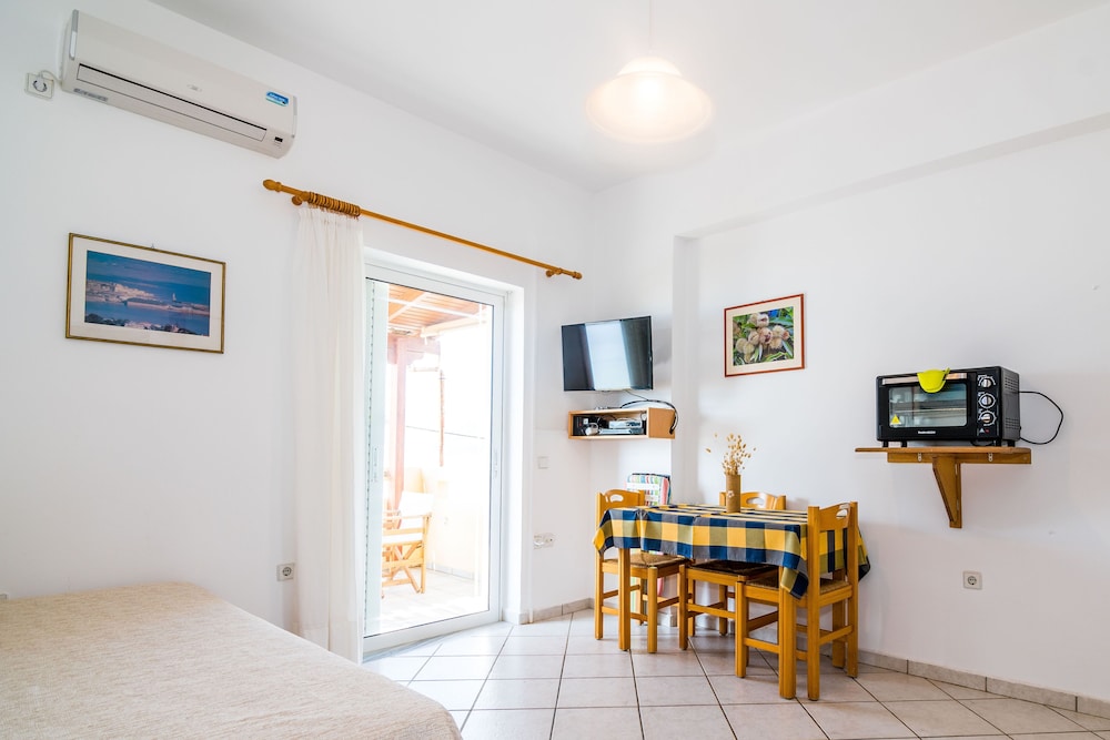 Thalassa Apartments 30/50