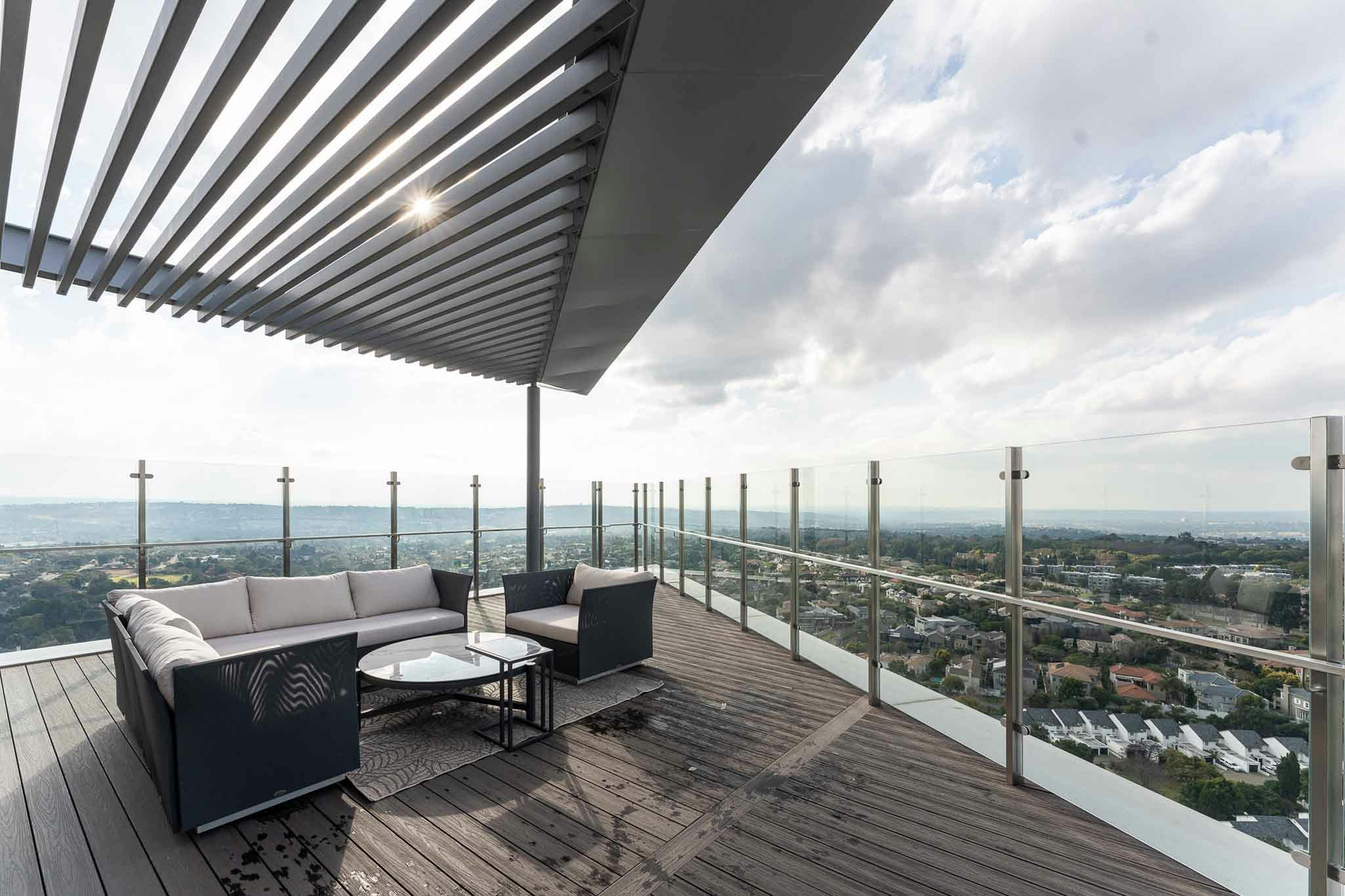 Sandton Hotel 54/58