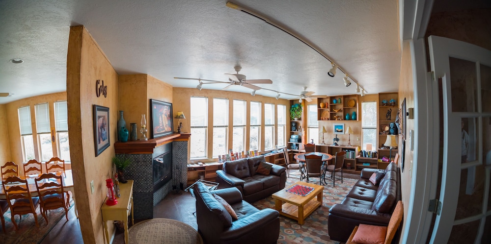 Skyridge Inn Bed & Breakfast 61/73