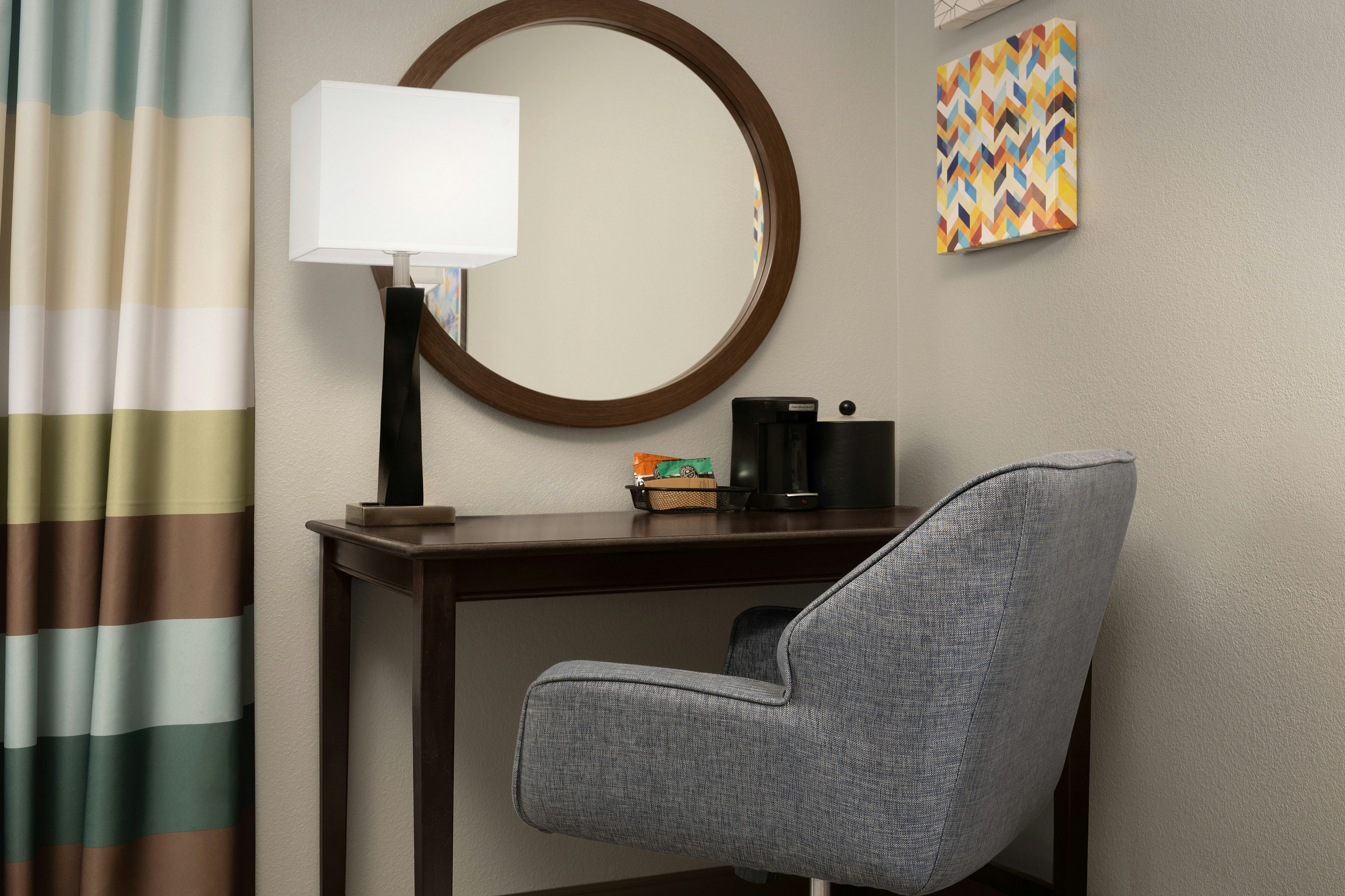 ROOM, KING BED