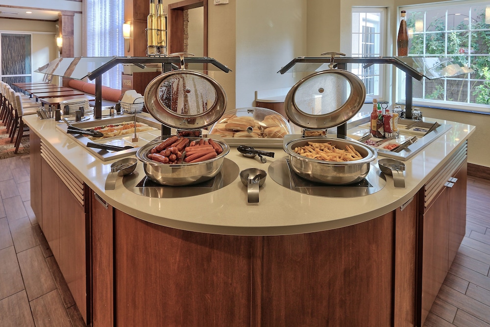 Staybridge Suites Albuquerque North 63/78
