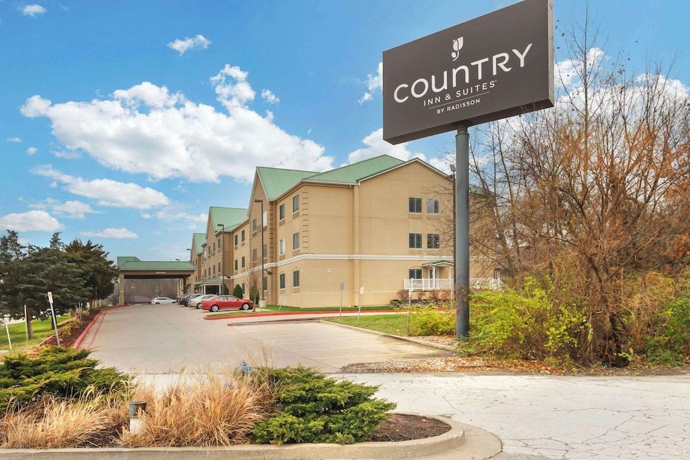 Country Inn & Suites by Radisson, Columbia, MO 38/40