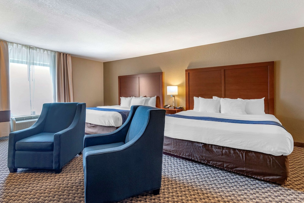 Comfort Inn and Suites Blue Ridge Ga 14/42