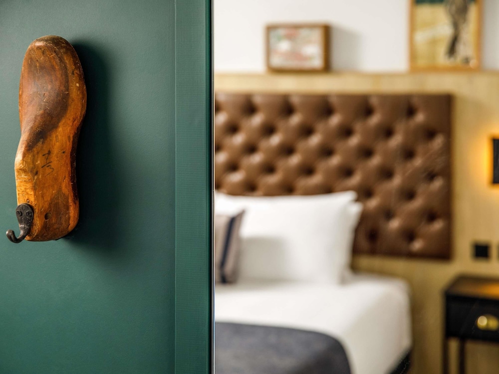 Mercure Oxford Hawkwell House Hotel 28/63
