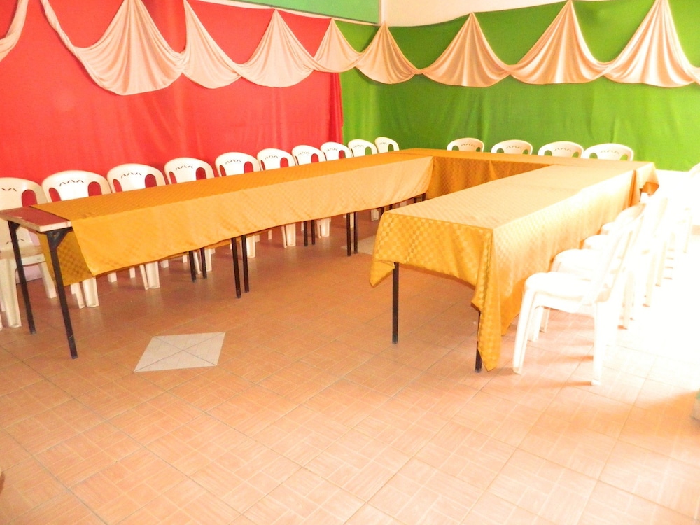 Batian Guest Hotel 9/18