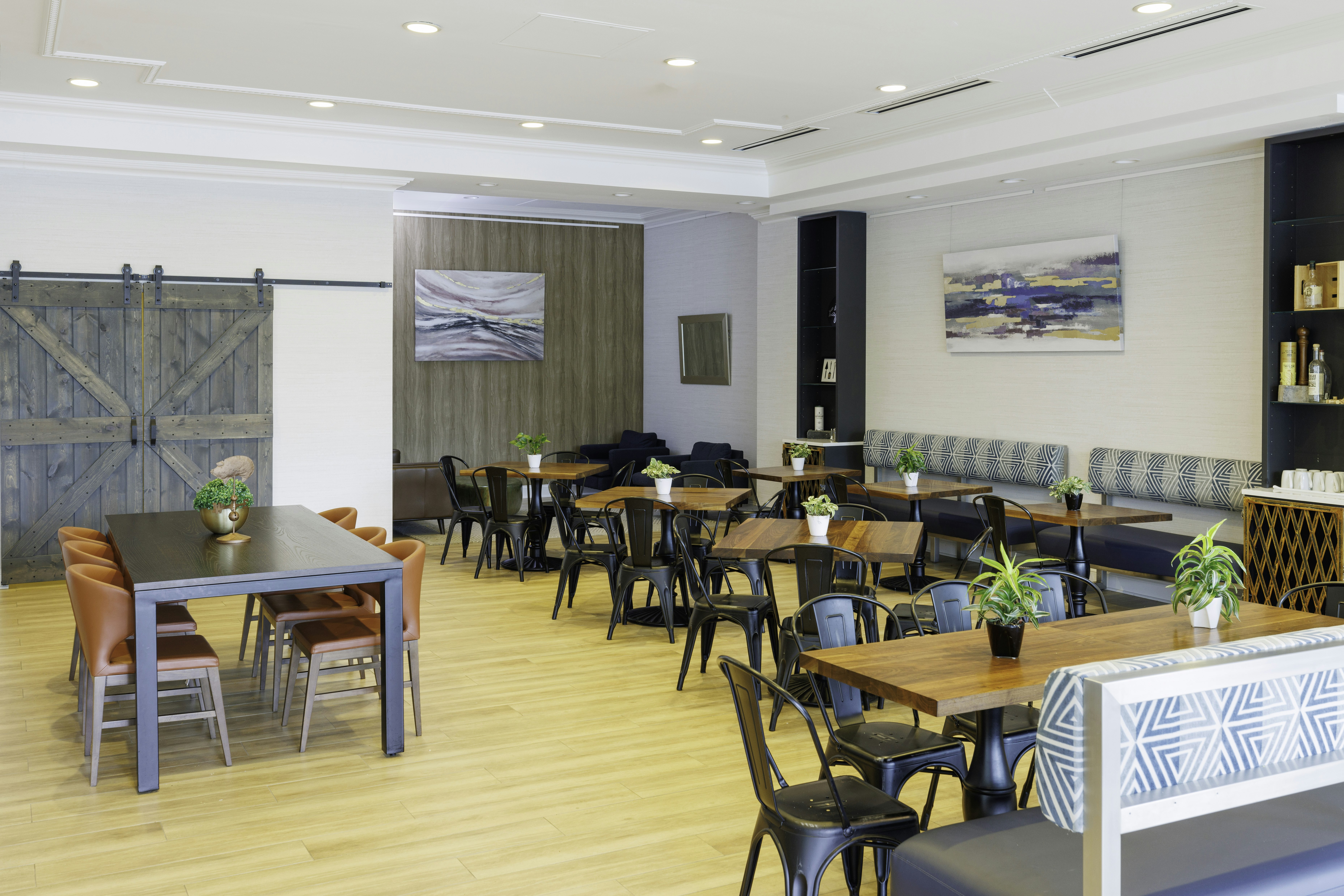 Hilton Greenville Hotel 62/69