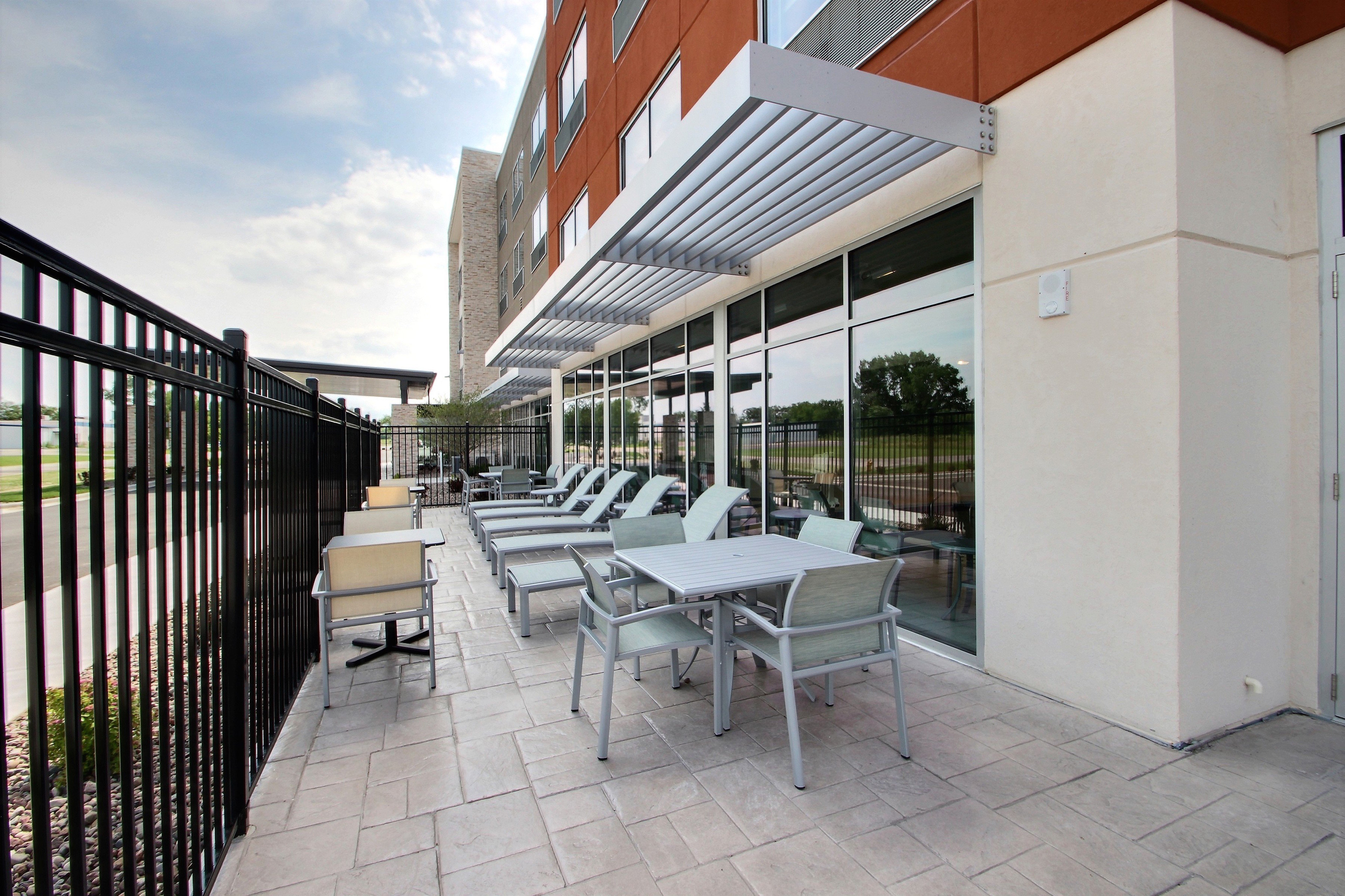 Holiday Inn Express & Suites FOND DU LAC 24/32