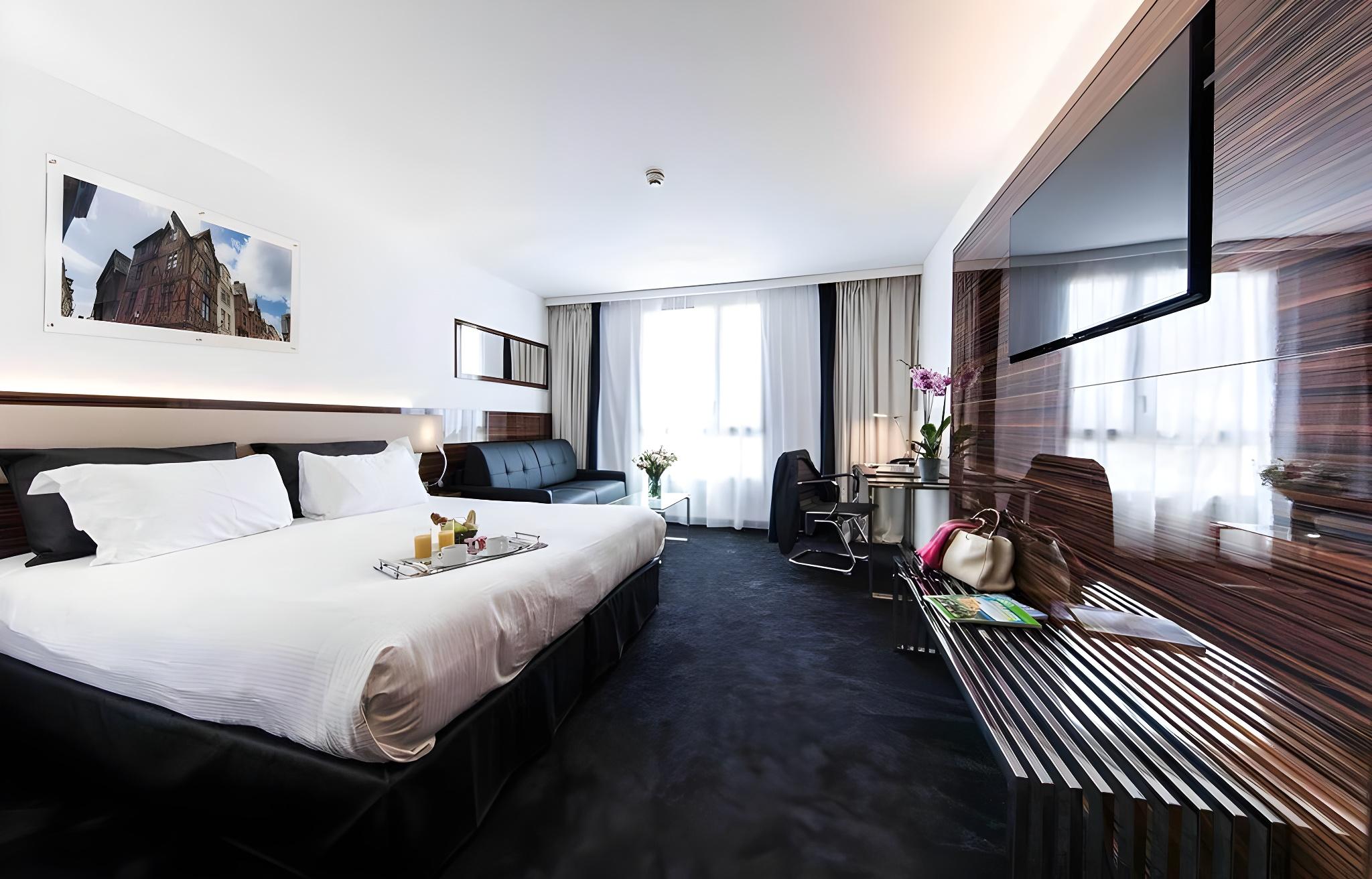 غرفة تنفيذية بسرير كوين مع أريكة، Westotel Taverny - Paris Val D'Oise 2/2