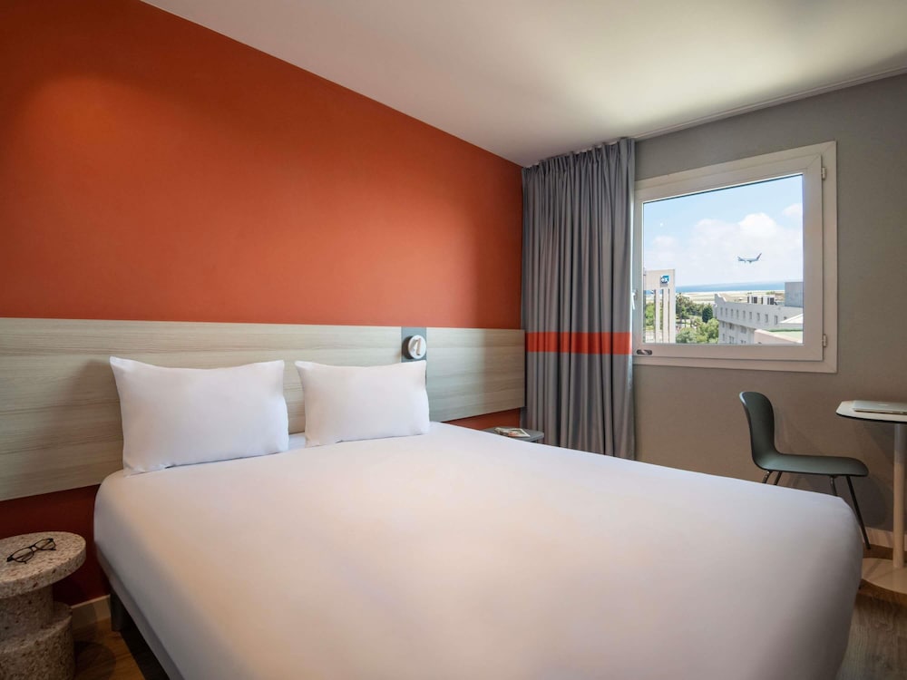 Ibis Budget Nice Aeroport Promenade Des Anglais 30/56