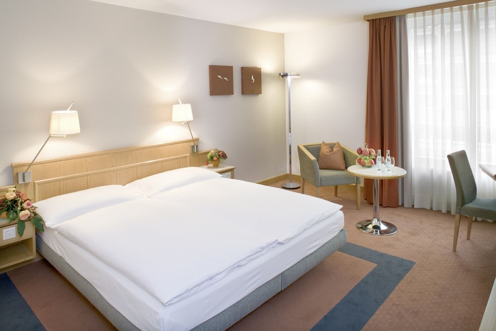 Movenpick Nuremberg Airport 11/75