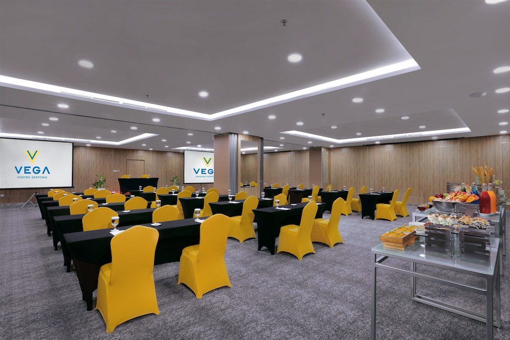 Vega Hotel Gading Serpong 56/65