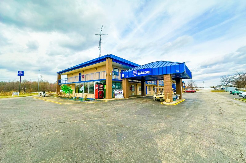 Happy stay inn Madisonville I-69 14/26