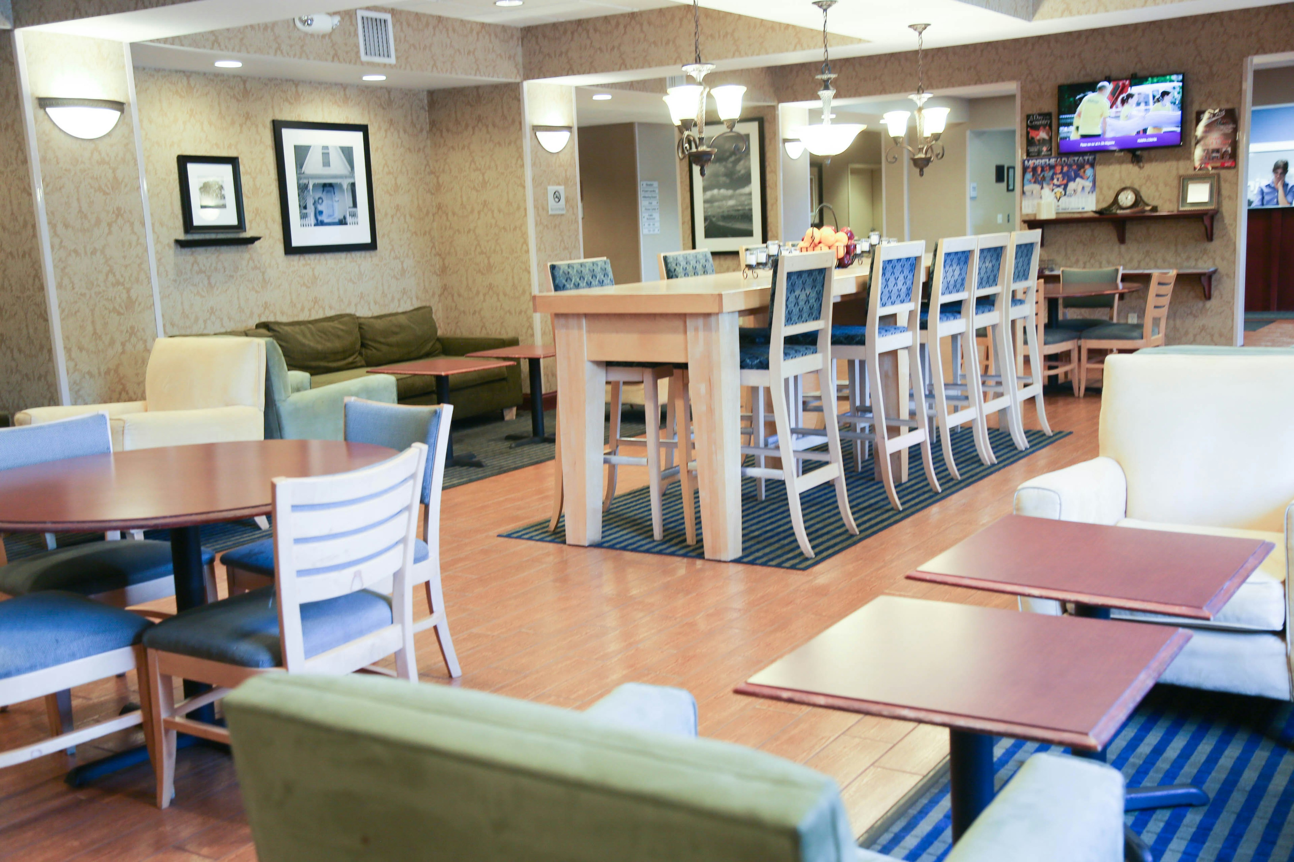 Hampton Inn Morehead 34/53