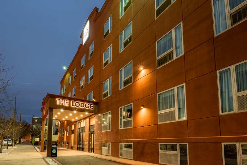 The Lodge Red Hook 44/50