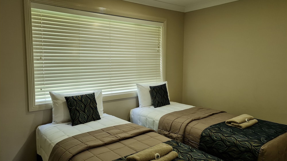 Edward Parry Motel & Apartments 14/57