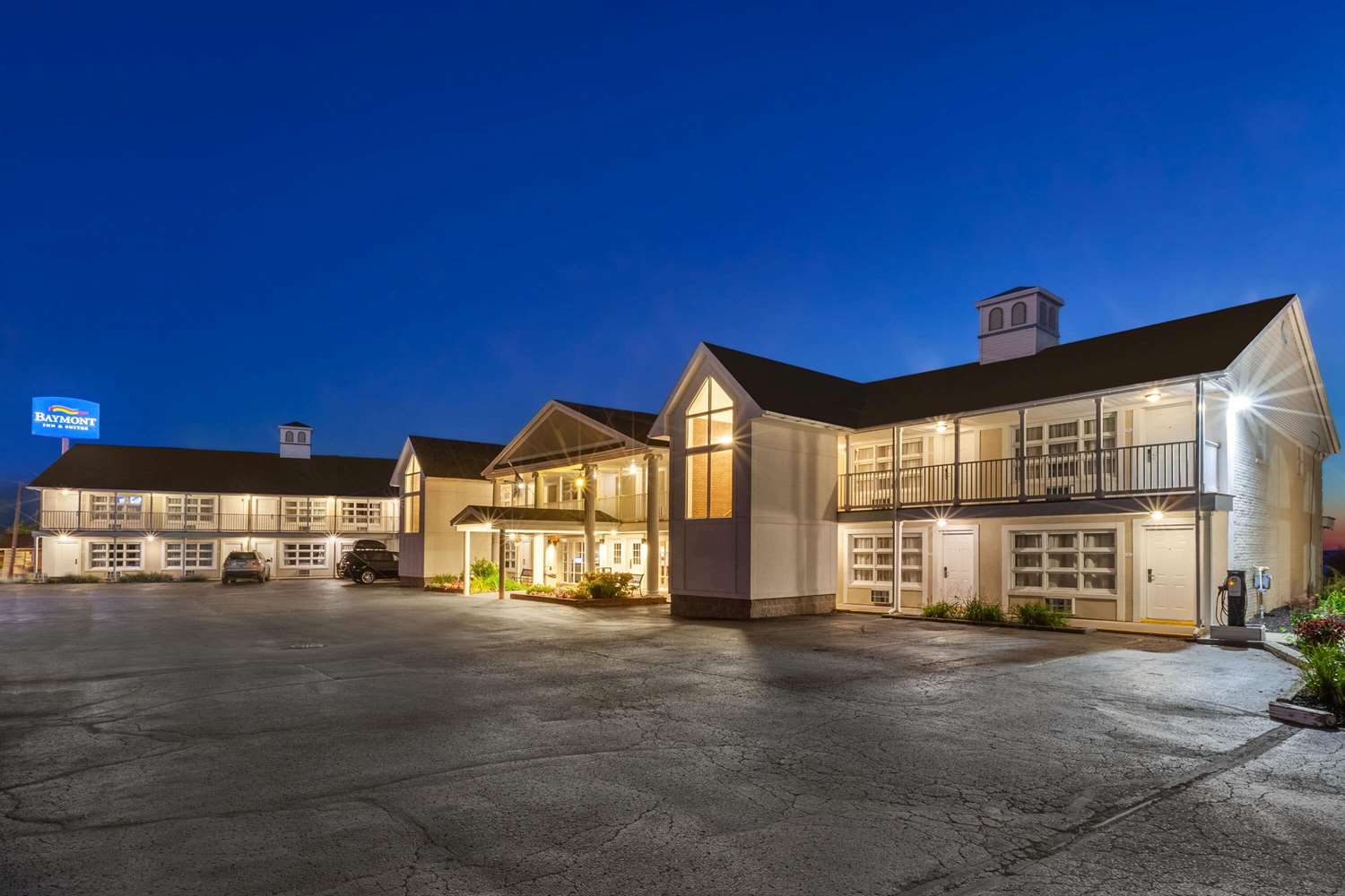 Baymont by Wyndham St. Ignace Lakefront 6/54