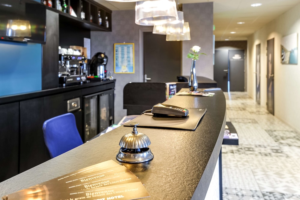 Brit Hotel Binic 42/60