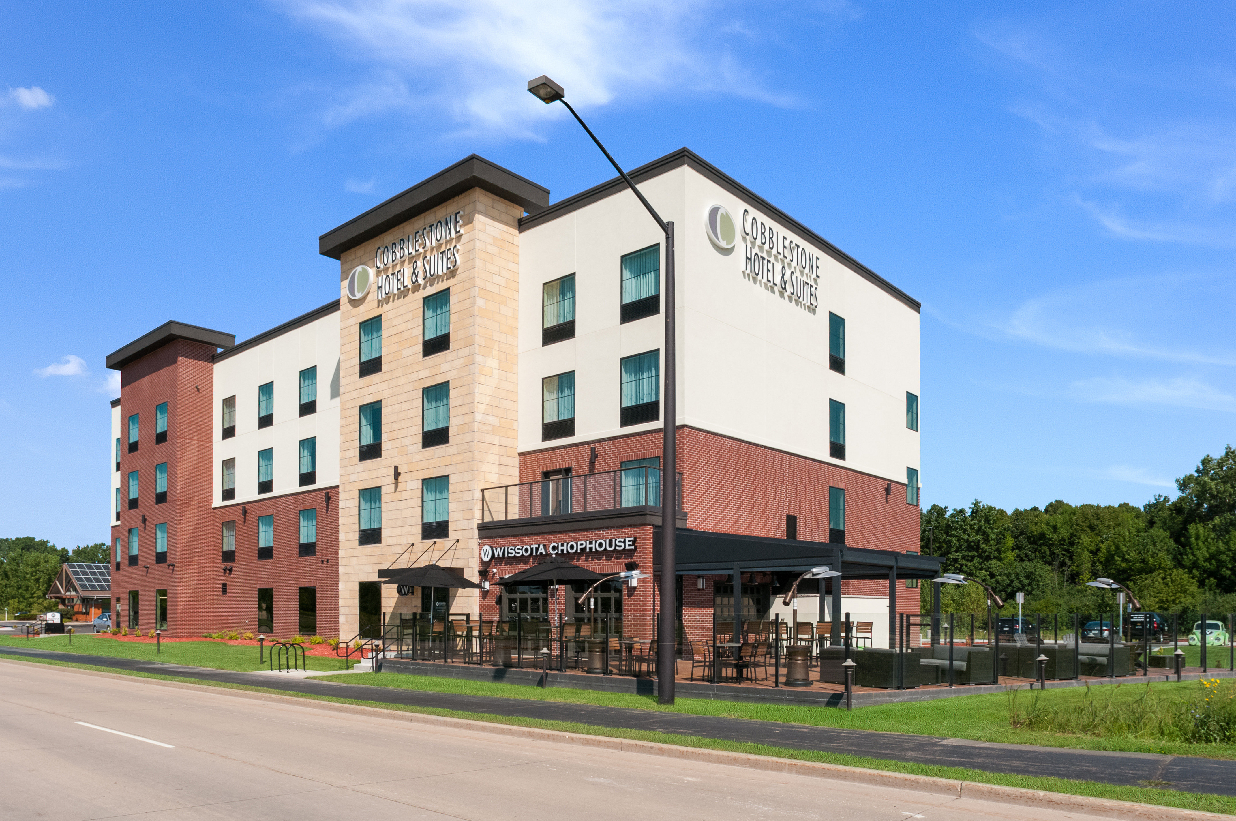 Cobblestone Hotel & Suites - Appleton International Airport 3/62