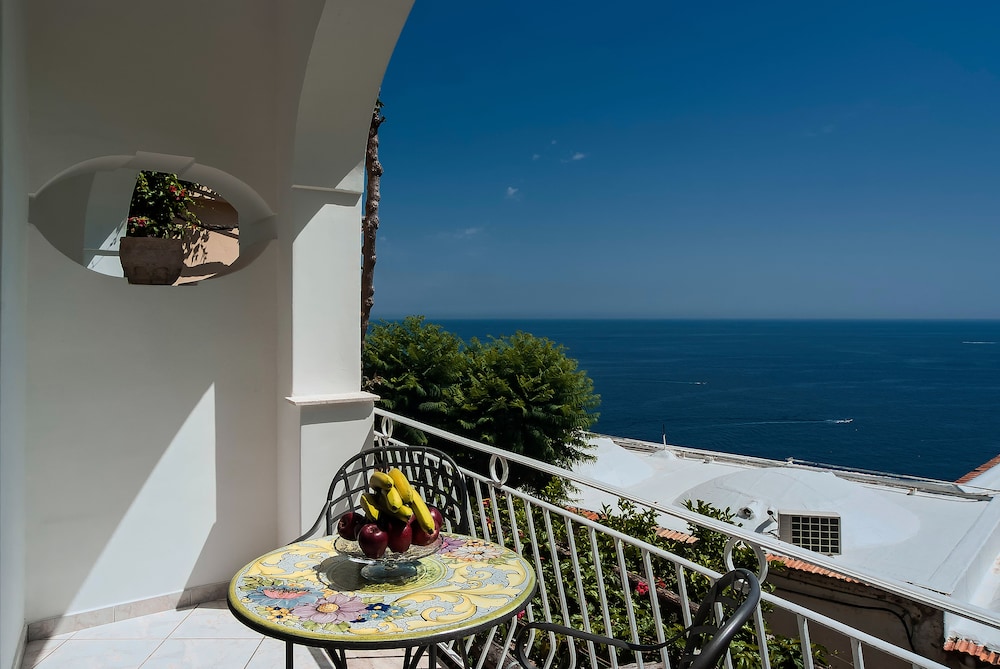 Montemare Hotel 1/66