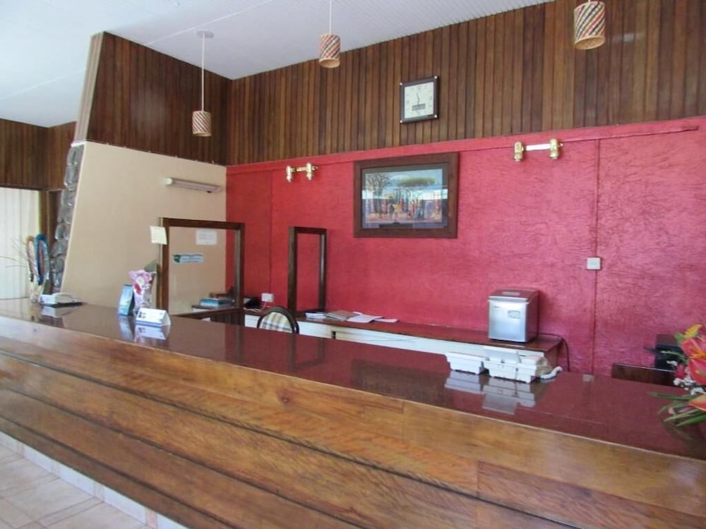 The Equator Hotel 7/60