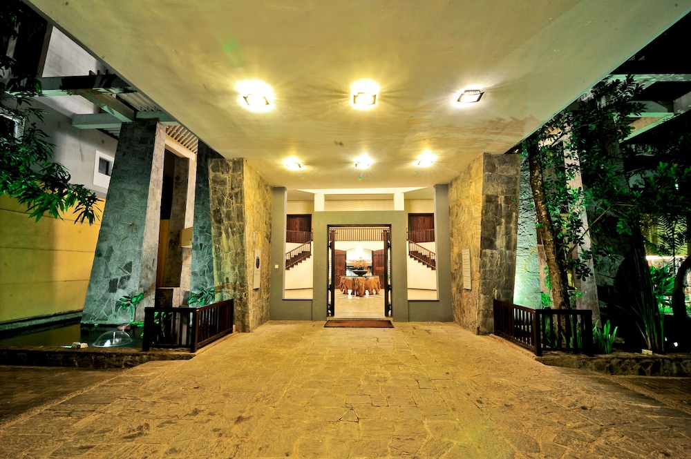 Grand Udawalawe Safari Resort 33/50