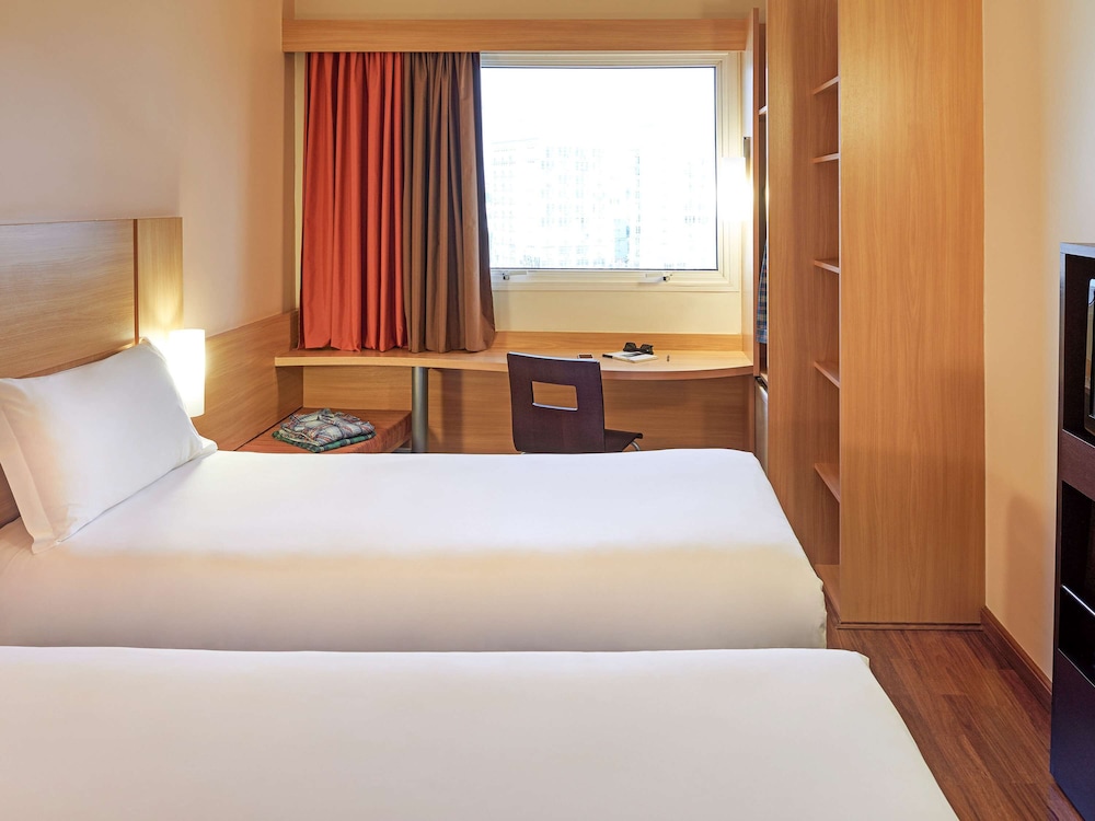 Ibis Sao Carlos 19/48