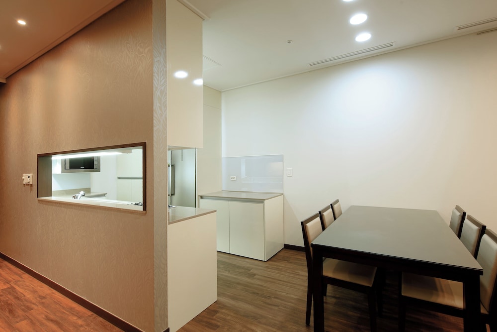 Orakai Insadong Suites 39/72