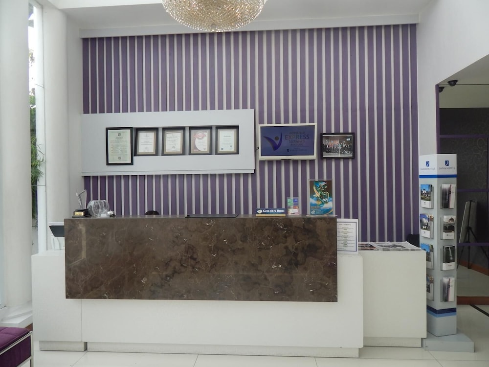 Vio Hotel Surapati Bandung 4/34