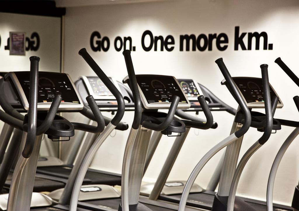 Copthorne Hotel London Gatwick 18/29