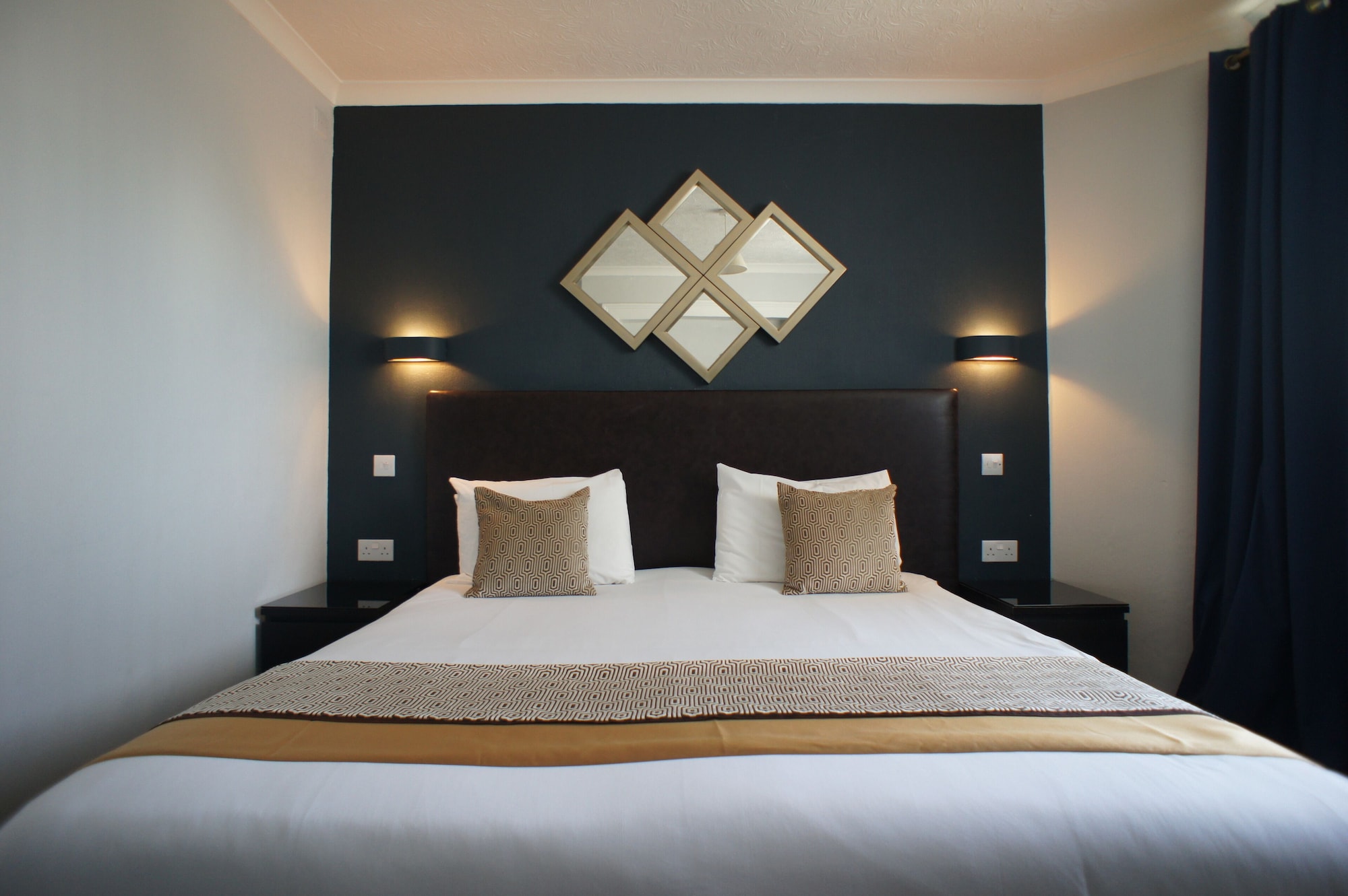 CLASSIC, DOUBLE BED
