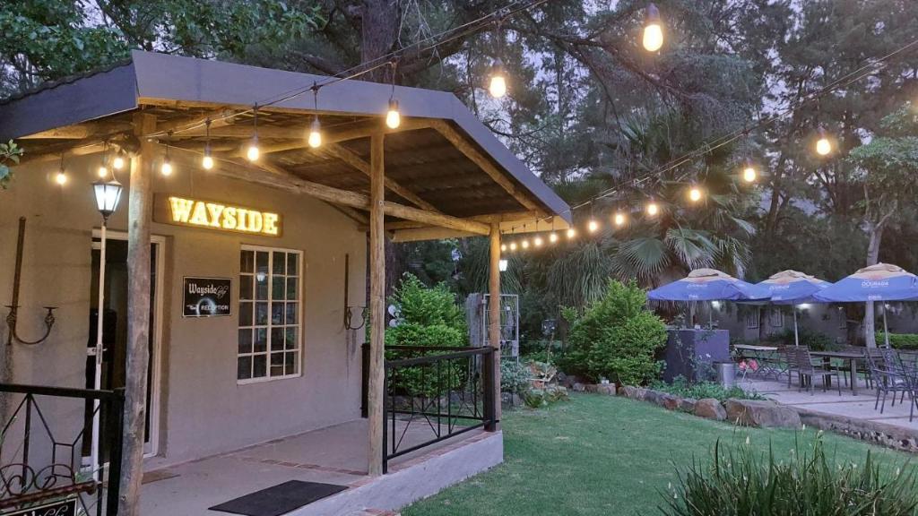 Wayside lodge