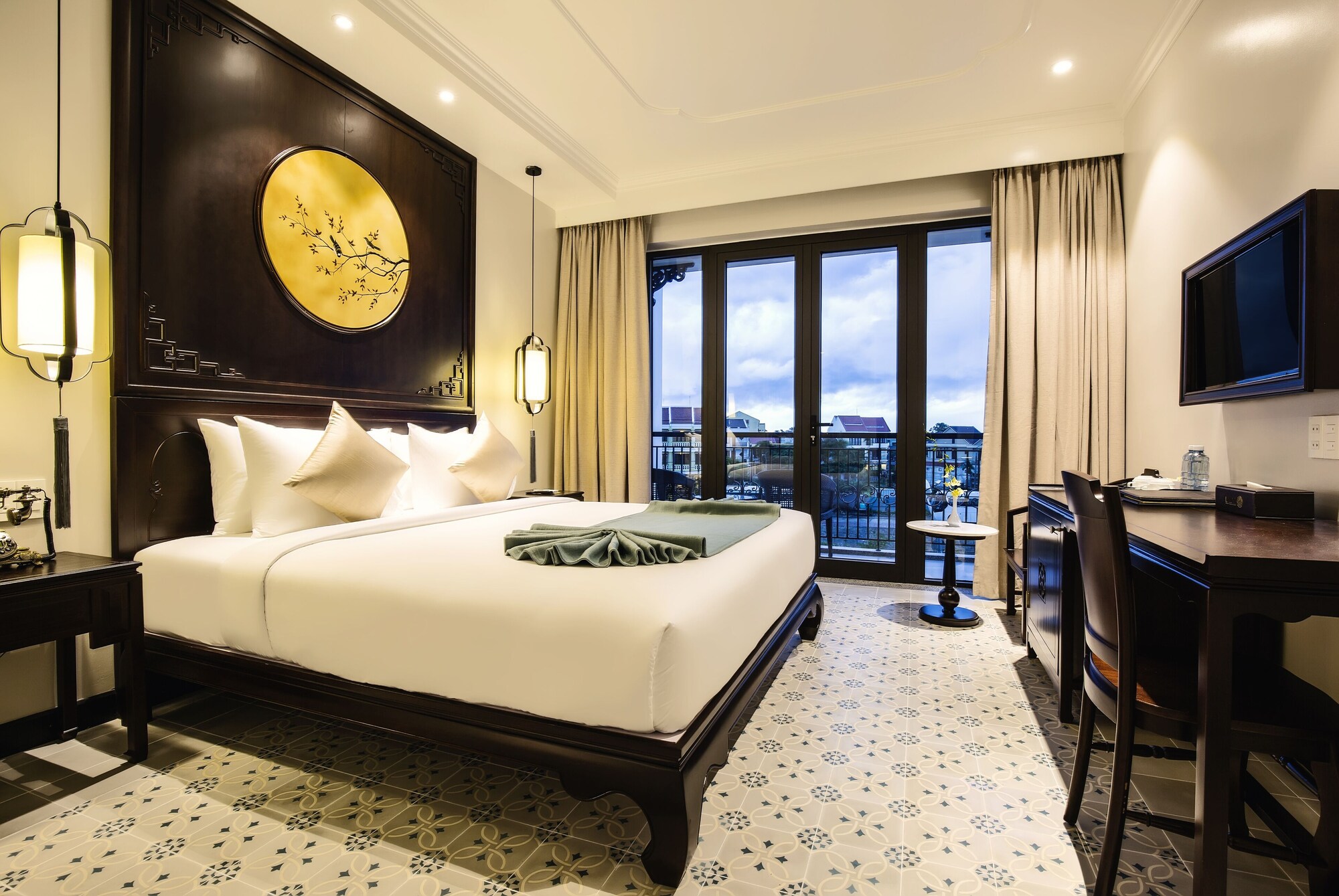 SUPER, DELUXE, DOUBLE BED, RIVER VIEW, BALCONY