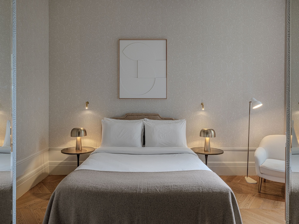 Double Bed