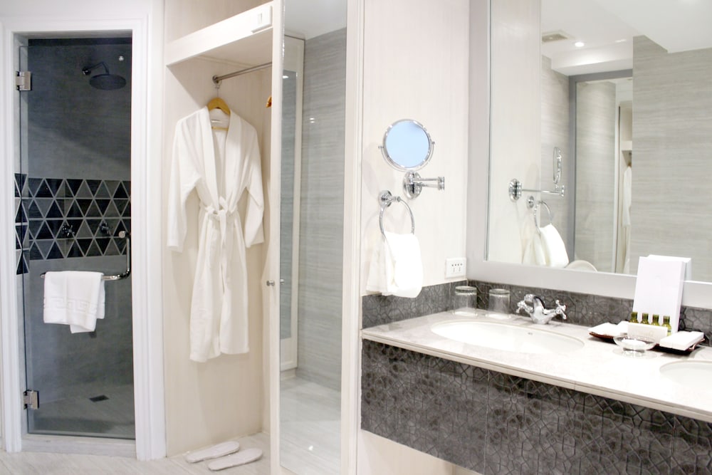 Vivere Suites 7/62