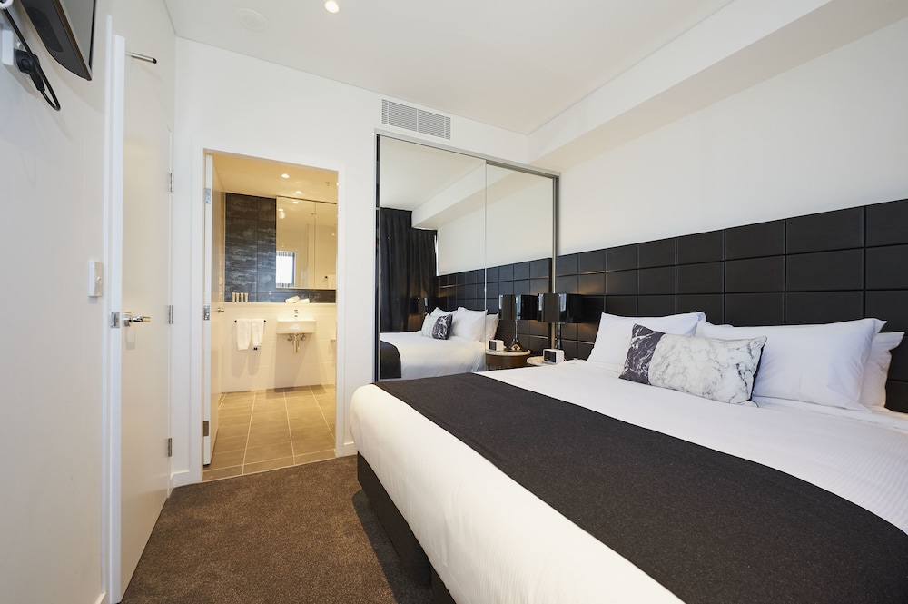 Silkari Suites Chatswood 16/65