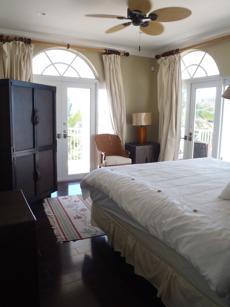 February Point Resort Estates Bb1 8/50