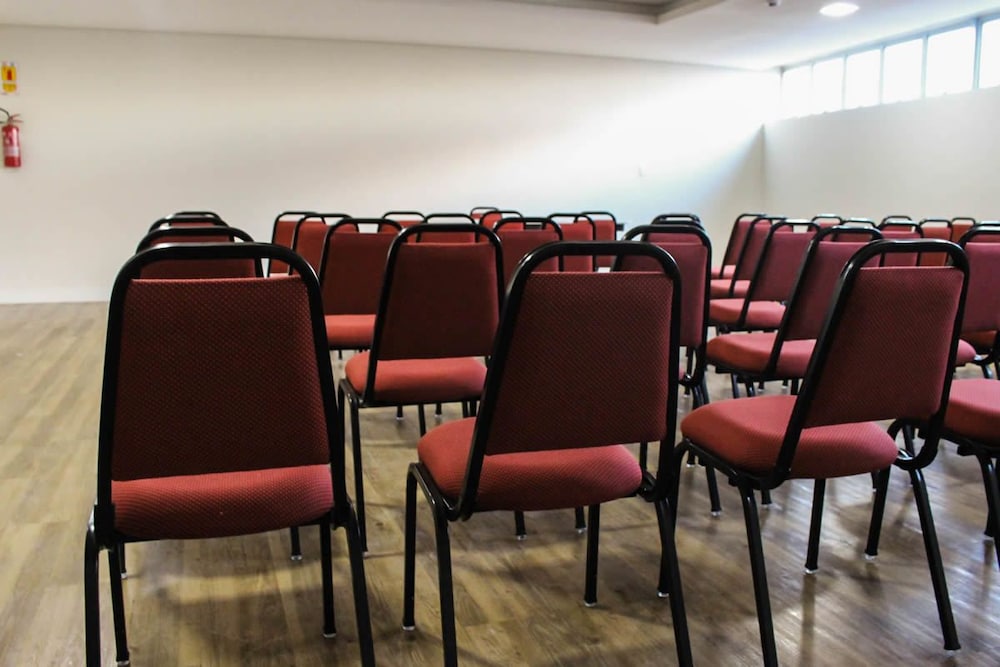 Hotel Caju de Ouro 44/45