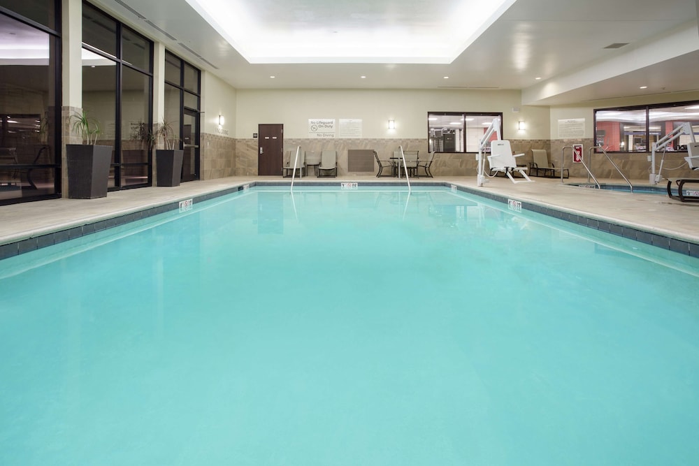 Hampton Inn & Suites I-35/ Mulvane 1/51