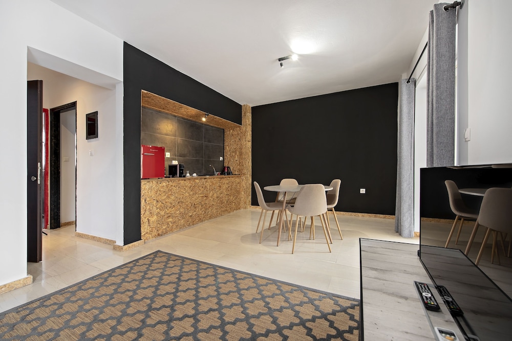 Piraeus Premium Suites 37/50