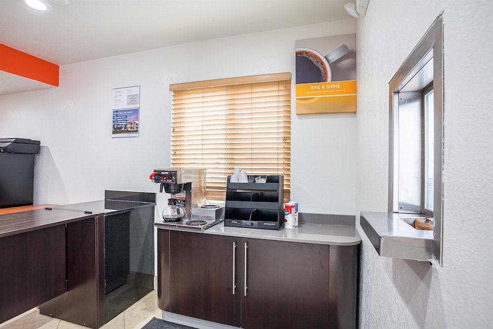 Motel6 Ventura, CA - Downtown 6/33