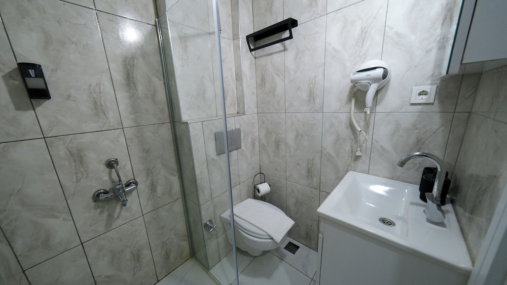 Bona Sera Hotel 38/50