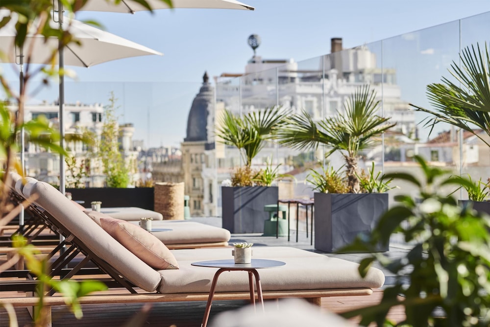 Hyatt Thompson Madrid 44/50