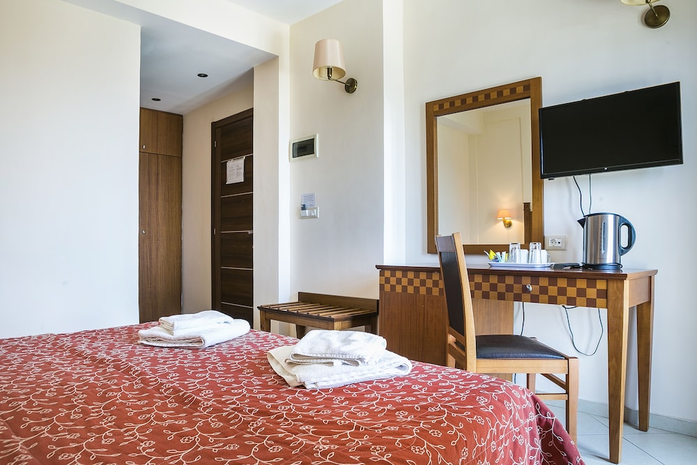 Lassi Hotel 14/42